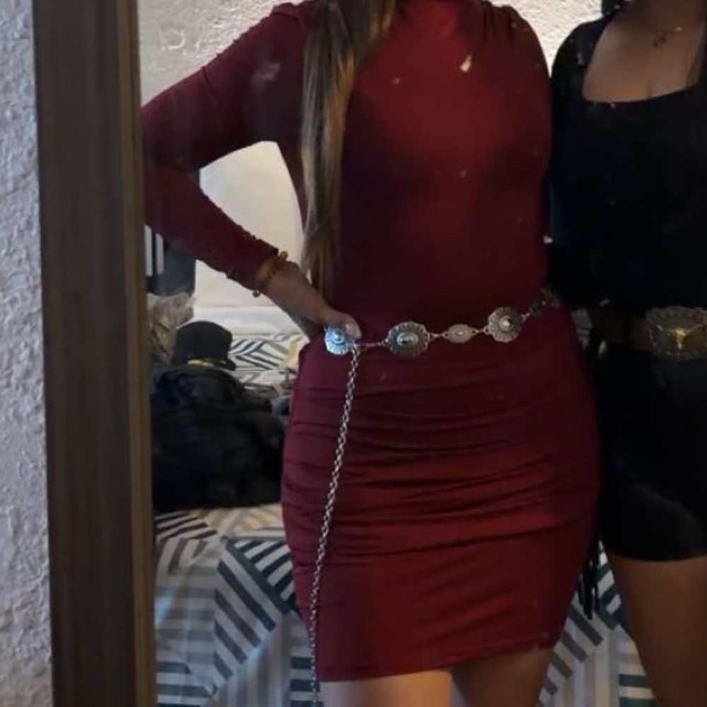 Red Long-Sleeve Bodycon Dress with Decorative Western Belt